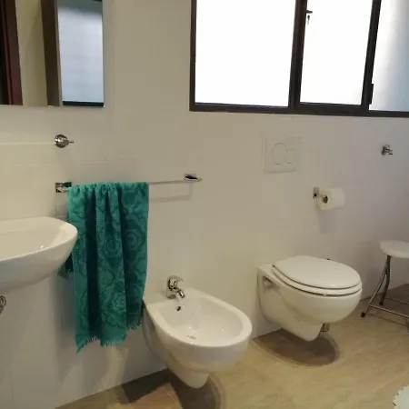 Camera Con Bagno * カステル・サン・ピエトロ・テルメ