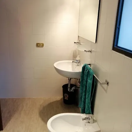 Camera Con Bagno カステル・サン・ピエトロ・テルメ